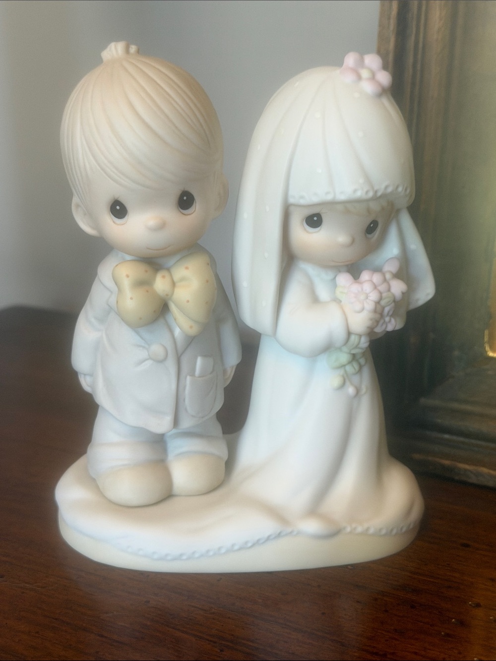 Precious Moments 👰‍♀️🤵‍♂️